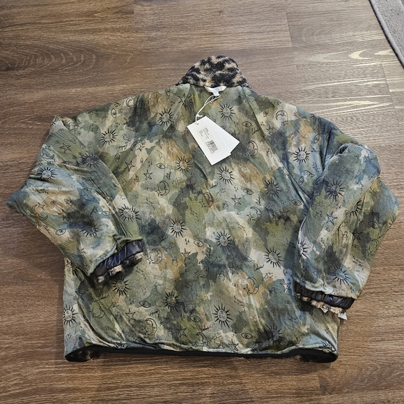 NWT Johnny Was Calme Fleece Shapra Jacket Black and Tan Floral Printed - Picture 13 of 14